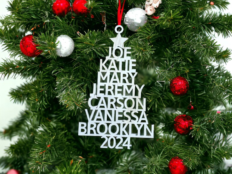 Personalized Family Christmas Ornament with Names – Custom Holiday Tree Decoration – Unique Family Gift